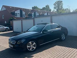 Schwarz Gebraucht 2016 Mercedes E220 Limousine | 29.500 € (Fairer Preis)