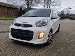 Schneeweiß Gebraucht 2017 Kia Picanto Kleinwagen | 5.950 € (Guter Preis)