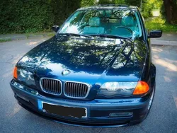 Blau Gebraucht 1999 BMW 323 Sport Line Limousine | 10.500 €