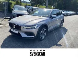Gebraucht 2023 Volvo V60 CC Kombi | 41.990 € (Teuer)