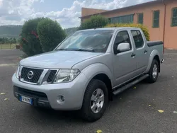 Silber Gebraucht 2015 Nissan Navara Abholung | 19.000 €