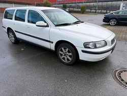 Weiß Gebraucht 2001 Volvo V70 Kombi | 1.290 € (Guter Preis)