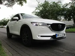 Weiß Gebraucht 2017 Mazda CX-5 Sports-Line SUV | 12.499 € (Fairer Preis)