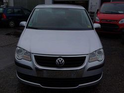 Silber Gebraucht 2007 VW Touran Trendline Van / Kleinbus | 4.400 € (Fairer Preis)
