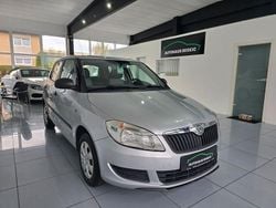 Silber Gebraucht 2010 Skoda Fabia Classic Limousine | 2.998 € (Guter Preis)