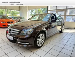 Cupritbraun (metallic) Gebraucht 2011 Mercedes C200 Limousine | 13.980 € (Etwas zu teuer)