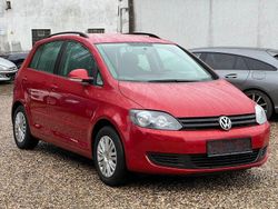 Rot Gebraucht 2011 VW Golf Plus Cross Trendline Van / Kleinbus | 8.490 € (Fairer Preis)