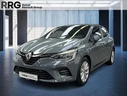 Städtisches grau Gebraucht 2022 Renault Clio V Intens Kleinwagen | 15.970 € (Fairer Preis)