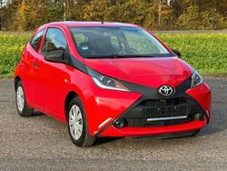 Rot Gebraucht 2018 Toyota Aygo Business Edition Kleinwagen | 5.190 € (Fairer Preis)