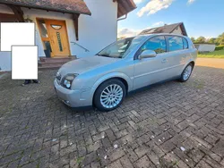 Silber Gebraucht 2005 Opel Signum Kombi | 2.500 € (Etwas zu teuer)