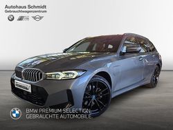 Skyscraper grau Gebraucht 2024 BMW 330e M Sport Kombi | 46.030 € (Guter Preis)