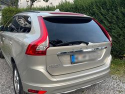 Beige Gebraucht 2016 Volvo XC60 SUV | 16.450 € (Fairer Preis)