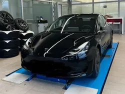Schwarz Gebraucht 2020 Tesla Model 3 Standard Range Plus Limousine | 20.999 € (Fairer Preis)