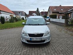 Grau Gebraucht 2015 Skoda Roomster Van / Kleinbus | 3.500 € (Guter Preis)