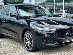 Schwarz Gebraucht 2018 Maserati Levante GranLusso SUV | 39.900 € (Superpreis)