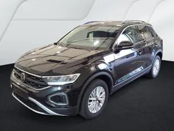 Schwarz Gebraucht 2024 VW T-Roc Life SUV | 22.949 € (Fairer Preis)
