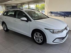 Weiß Gebraucht 2021 VW Golf VIII Life Kombi | 16.390 € (Guter Preis)