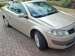 Beige Gebraucht 2005 Renault Mégane Cabriolet Authentique Cabrio | 1.450 € (Fairer Preis)