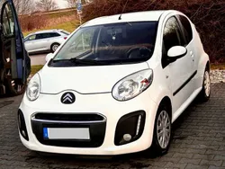 Weiß Gebraucht 2013 Citroën C1 SELECTION Kleinwagen | 3.800 € (Etwas zu teuer)