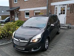 Braun Gebraucht 2015 Opel Meriva Innovation Van / Kleinbus | 5.200 €