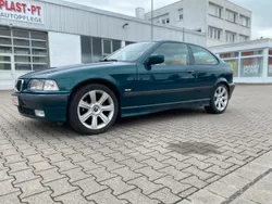 Grün Gebraucht 1998 BMW 323 Compact Kleinwagen | 3.900 €