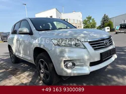 Weiß Gebraucht 2011 Toyota RAV4 SUV | 8.750 € (Superpreis)