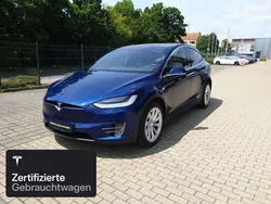 Blau Gebraucht 2020 Tesla Model X Long Range SUV | 39.400 €