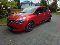 Rot Gebraucht 2015 Renault Clio IV Dynamique Kleinwagen | 7.500 € (Fairer Preis)