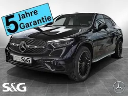 Metalliclack obsidianschwarz Gebraucht 2025 Mercedes GLC300 AMG Coupé | 81.799 €