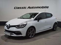 Weiß Gebraucht 2015 Renault Clio IV Limousine | 10.900 € (Guter Preis)