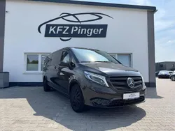 Grau Gebraucht 2022 Mercedes Vito Edition Van / Kleinbus | 42.799 € (Etwas zu teuer)