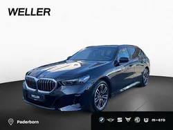 Carbonschwarz (schwarz) Gebraucht 2024 BMW 520 M Sport Kombi | 51.610 €