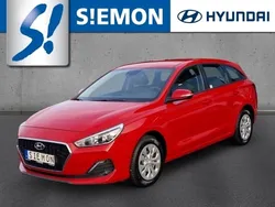 Rot Gebraucht 2019 Hyundai i30 Select Kombi | 14.830 € (Fairer Preis)