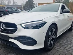 Weiß Gebraucht 2022 Mercedes C300 Avantgarde Limousine | 36.499 € (Superpreis)