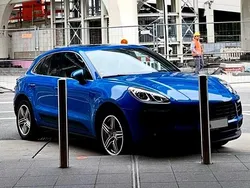 Blau Gebraucht 2015 Porsche Macan S SUV | 44.000 €
