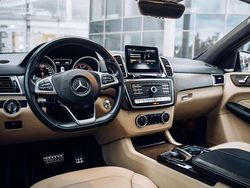 Grau Gebraucht 2016 Mercedes GLE43 AMG AMG SUV | 32.900 € (Superpreis)