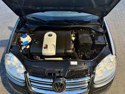 Grau Gebraucht 2006 VW Jetta Limousine | 3.330 € (Fairer Preis)