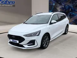 Frost weiß Gebraucht 2024 Ford Focus ST-Line Kombi | 24.360 € (Guter Preis)