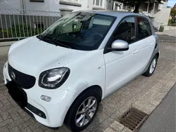 Weiß Gebraucht 2017 Smart ForFour Kleinwagen | 8.500 € (Fairer Preis)