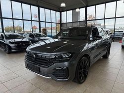 Grau Gebraucht 2020 VW Touareg R-line SUV | 49.980 € (Fairer Preis)