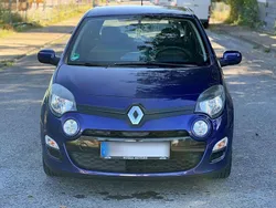 Violet Gebraucht 2013 Renault Twingo Initiale Paris Kleinwagen | 3.999 € (Etwas zu teuer)