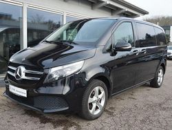 Schwarz Gebraucht 2021 Mercedes V220 Van / Kleinbus | 27.990 € (Superpreis)
