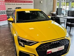 Gelb Gebraucht 2024 Audi A3 S-Line Limousine | 28.995 €
