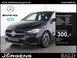 Nachtschwarz Gebraucht 2024 Mercedes B200 Progressive Van / Kleinbus | 31.590 € (Fairer Preis)