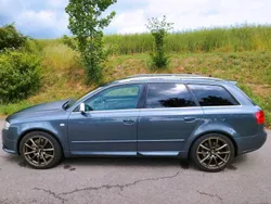 Grau Gebraucht 2005 Audi A4 Sport Kombi | 8.900 €