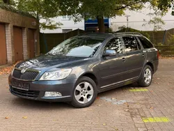 Grau Gebraucht 2010 Skoda Octavia Kombi | 3.600 € (Guter Preis)