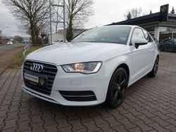 Weiß Gebraucht 2015 Audi A3 Attraction Limousine | 11.980 € (Fairer Preis)