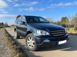 Schwarz Gebraucht 2002 Mercedes ML320 SUV | 8.500 €