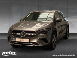 Grau Gebraucht 2025 Mercedes GLA200 Advanced Plus SUV | 44.810 € (Etwas zu teuer)