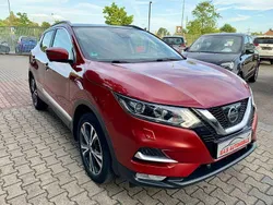Rot Gebraucht 2018 Nissan Qashqai N-Connecta SUV | 11.500 € (Fairer Preis)